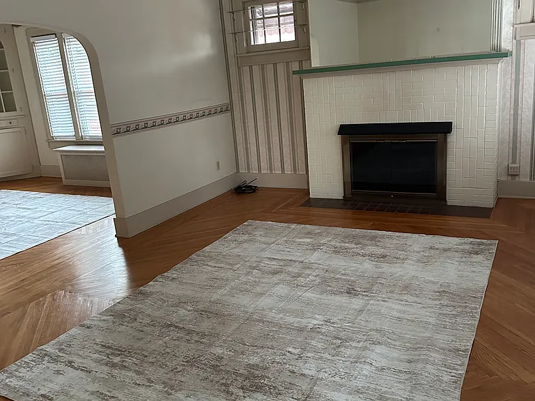 41 E Sunbury St — Photo 3