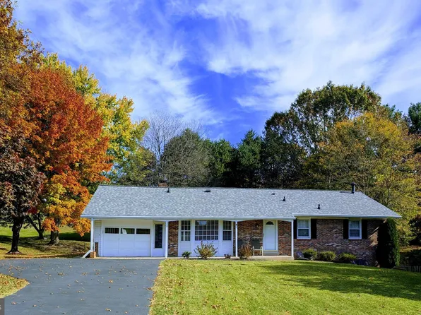 10817 Bellehaven Blvd, Damascus, MD 20872