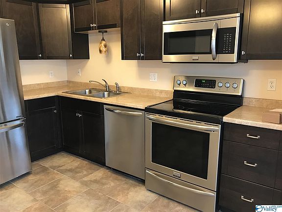 4th image of 6958 Steeplechase Dr NW