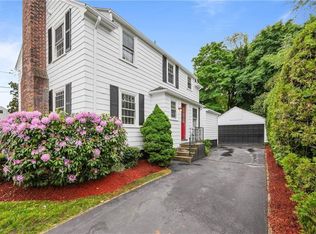 23 Brookside Dr, Cranston, RI 02910