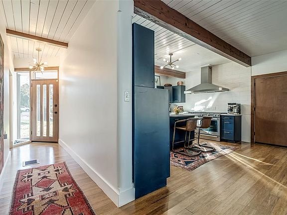 5th image of 4800 Byron Pl