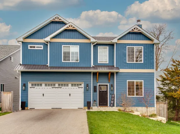 226 Juneway Ter, Lake Bluff, IL 60044