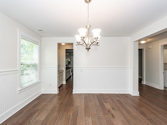 5th image of 225 Weston Hall Dr