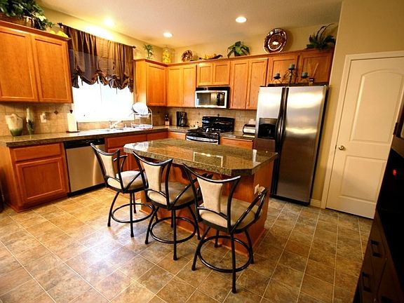 3rd image of 10205 NE 46th Ave