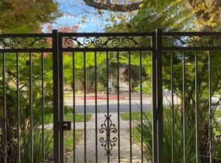 1250 N Indian Hill Blvd APT 19, Claremont, CA 91711