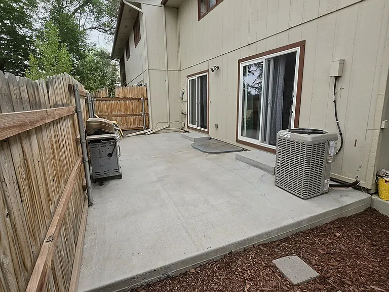 920 Devonshire Pl — Photo 16