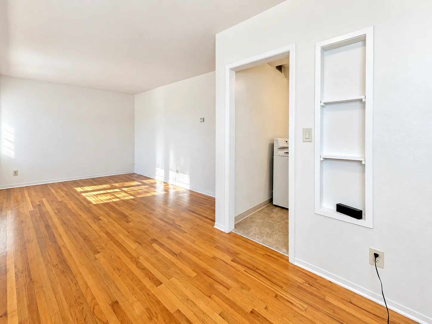 1 bed, 580 sqft, $1,940 — Photo 3