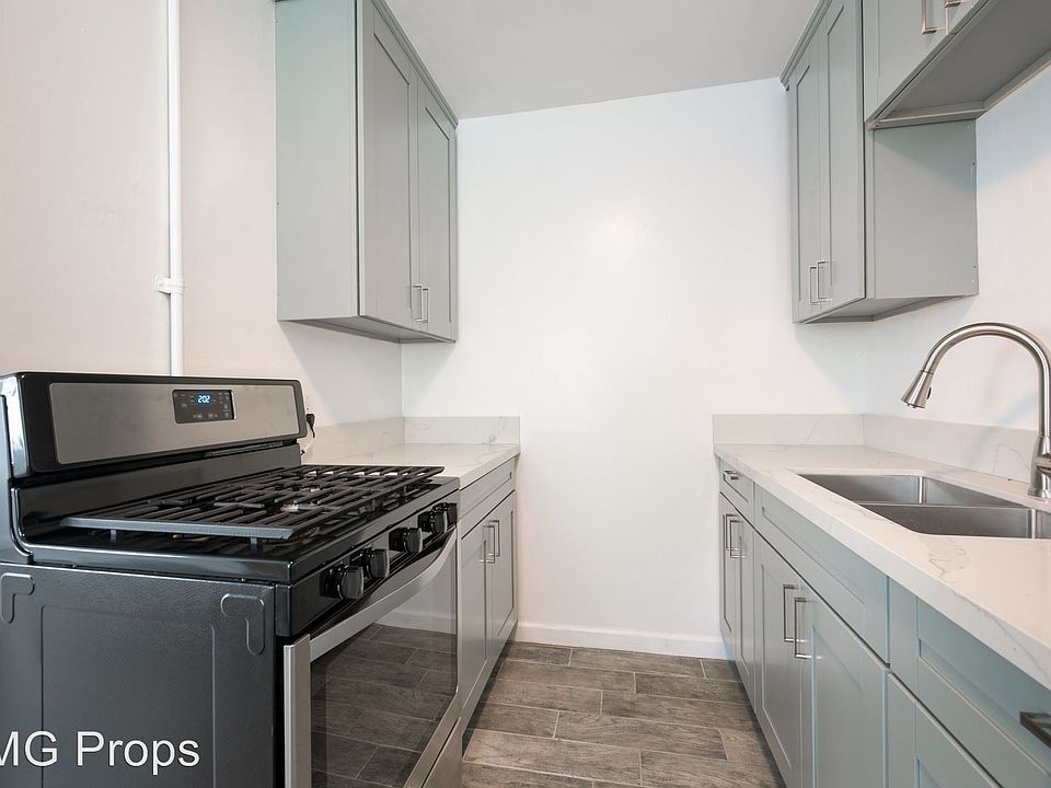 1st image of 3785 32nd St