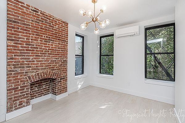 1st image of 340 Greene Ave #2