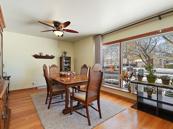 5th image of 427 W Arquilla Dr