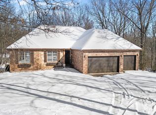 2063 Olde Gate Rd, Nixa, MO 65714