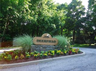 65 Deerfield Ln, Ossining, NY 10562