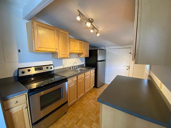 2nd image of 1324 Chapel St APT 5