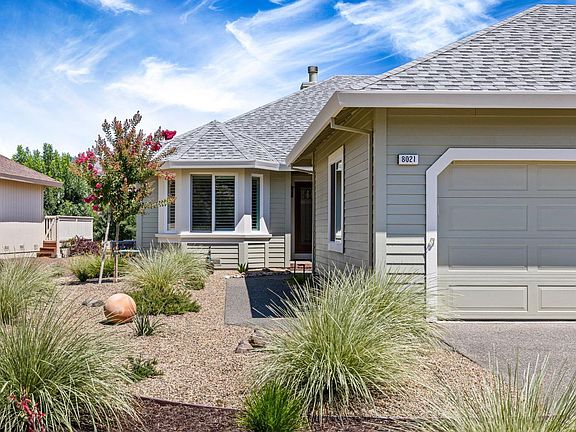 2nd image of 8021 Oakmont Drive