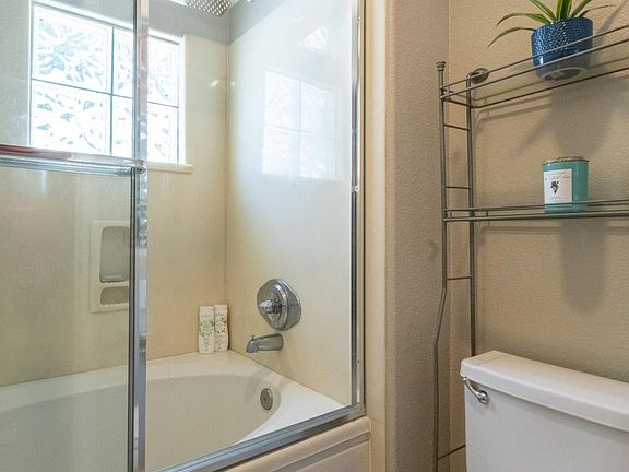 3rd image of 435 Milan Dr Unit 221
