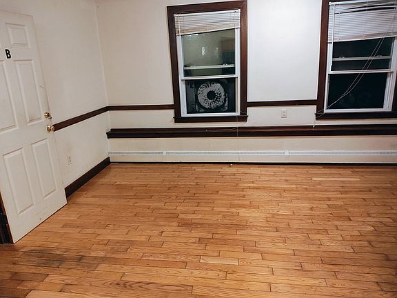 2nd image of 29 North St #A