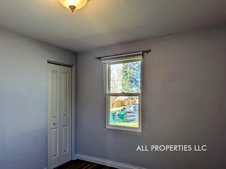4544 S Grant St — Photo 11