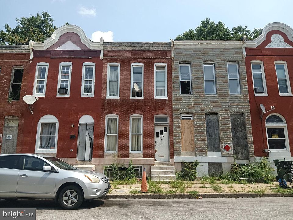 1st image of 709 Appleton St