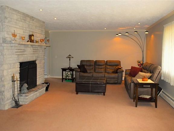 Marble Fireplace/ Living Rm