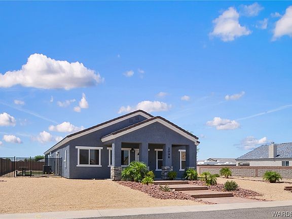 3rd image of 2096 E Oasis Lane