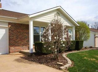 3040 Valley Vista Dr S, Saint Peters, MO 63376