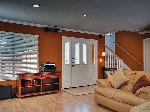 4th image of 380 Sherland Ct