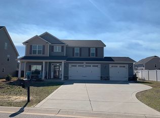 201 Tellmont St, Raeford, NC 28376