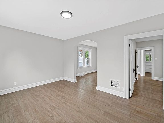 2nd image of 5414 Gertrude Ave