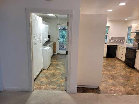 3rd image of 43027 SE North Bend Way