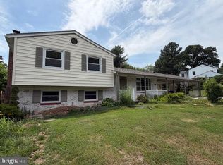 17630 Wheat Fall Dr, Rockville, MD 20855