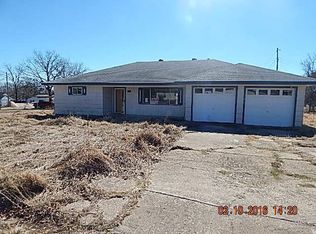 153 6th St, Healdton, OK 73438