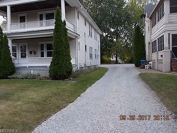 3rd image of 1215 W 7th St