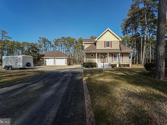 5th image of 3313 Belfiore Rd