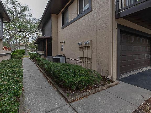 2nd image of 1846 Bough Ave Unit B