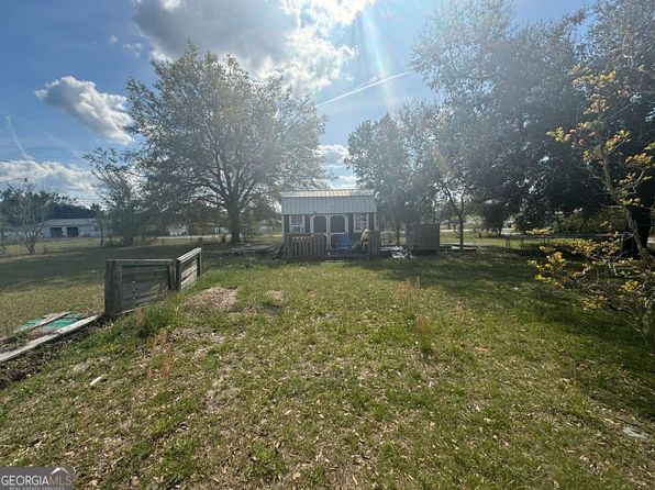 480 Dixie Lake Rd, Folkston, GA 31537