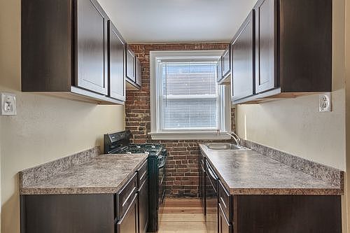 5th image of 5415A Christy Ave