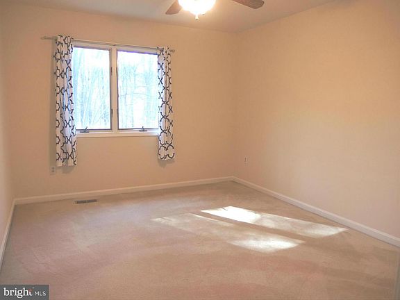 4th image of 107 Cranes Crook Ln