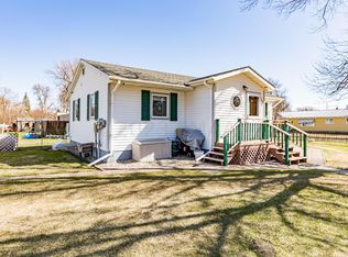 207 6th Ave E, Lisbon, ND 58054
