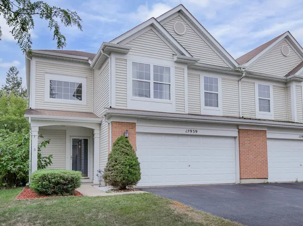 12939 W Wakefield Dr, Beach Park, IL 60083