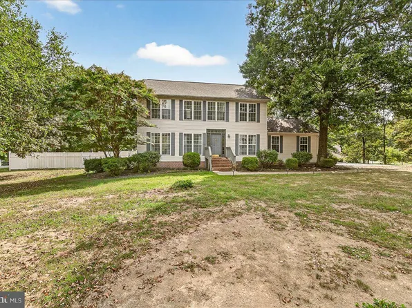 23 Manassas Dr, Falling Waters, WV 25419