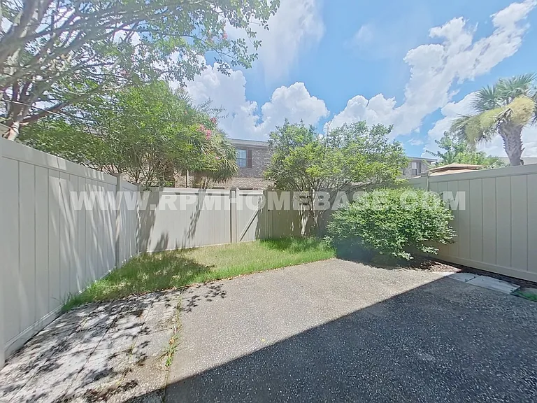 8866 Sanderling Ln — Photo 18
