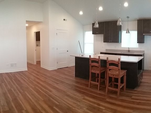 4th image of 9217 W Lincoln Hwy