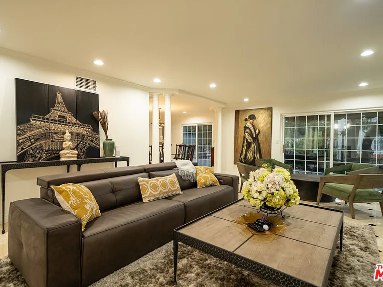 2461 Jupiter Dr — Photo 3