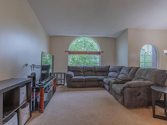 4th image of 2780 Berwood Ln