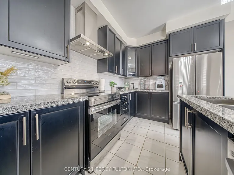1223 Plymouth Dr — Photo 11