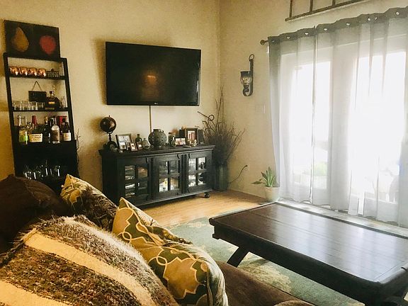 2nd image of 1621 Fairmount Ave #1