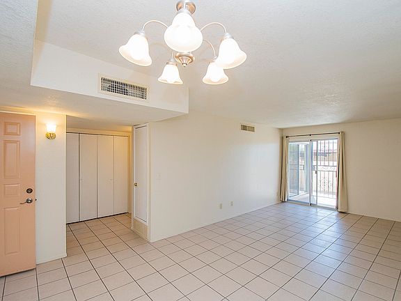 2nd image of 5086 S Campbell Ave