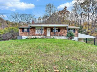 7796 Newport Rd, Catawba, VA 24070