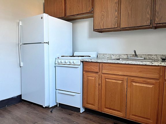 2nd image of 49 Linda Dr APT 1