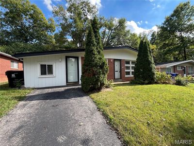 1320 Mendell Dr, Saint Louis, MO, 63130